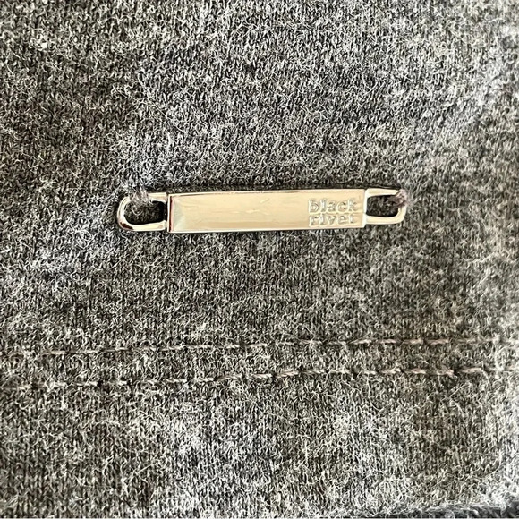 Black Rivet Performance Mock Neck Gray Fleece Sweater Women Size M - Picture 6 of 7